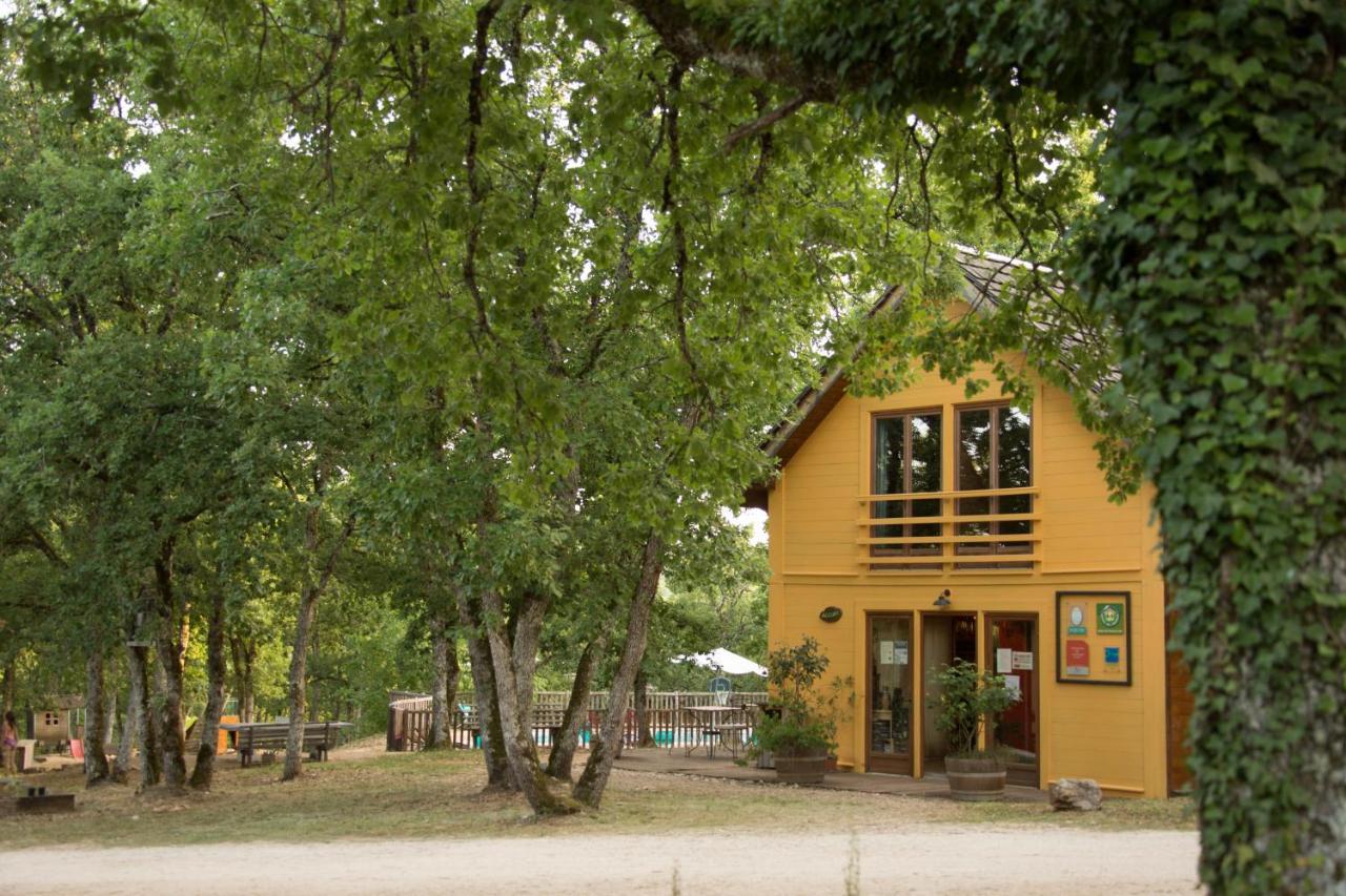 Hotel Le Bois De Faral Le Bastit Exterior foto